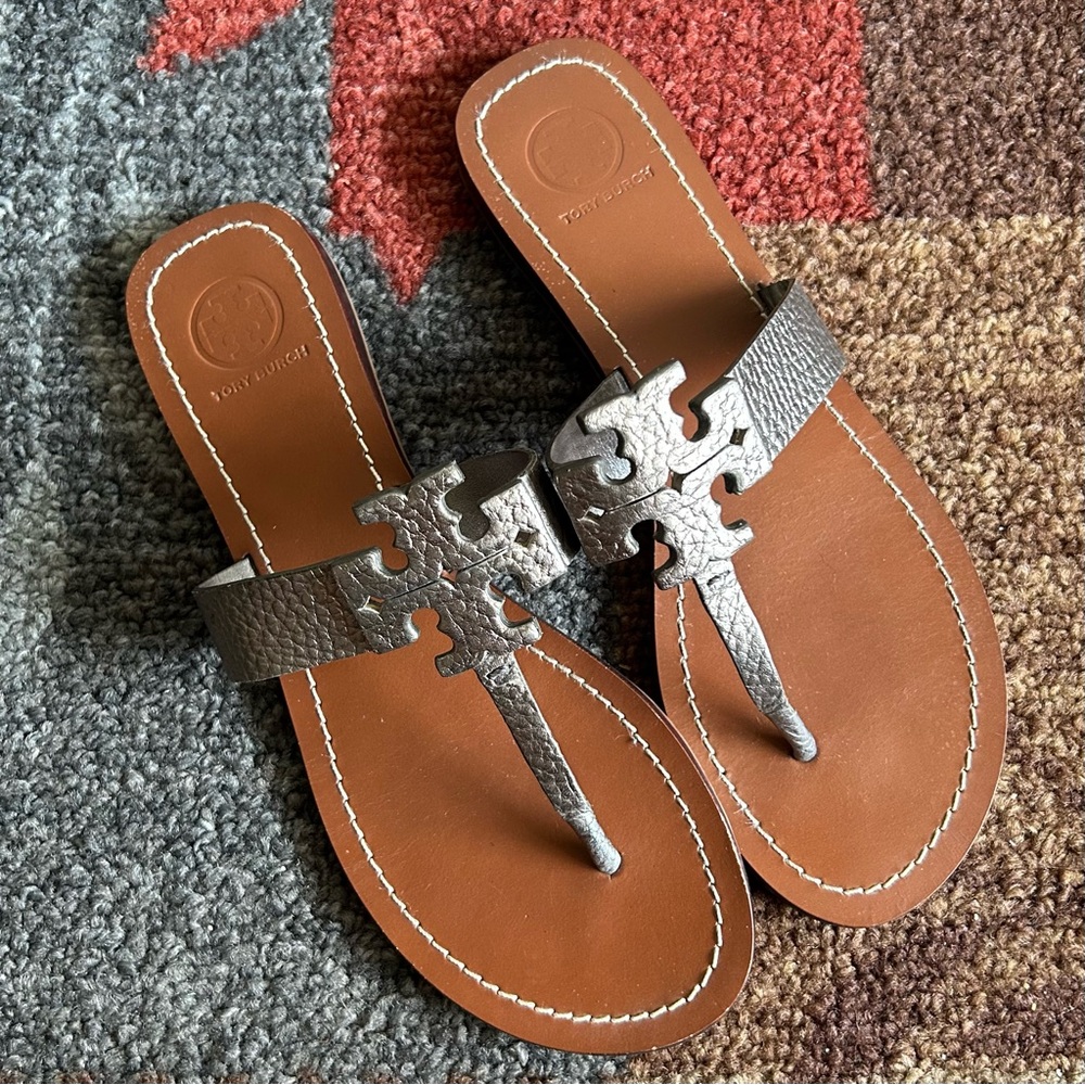 Tory Burch Moore Flat Thong Metallic Elba Tumbled Leather Sandal